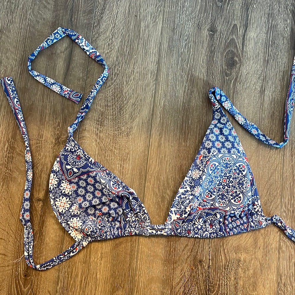 Luli Fama Swim Top, Excellent Condition, D cup